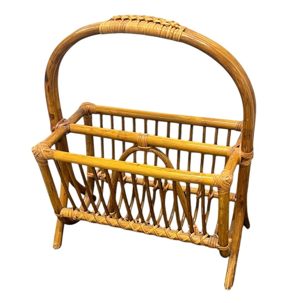 VINTAGE RATTAN BAMBOO MAGAZINE RACK - Picture 2 of 11
